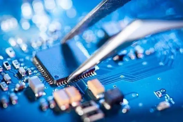 市場預估Q4內存DRAM降價15％左右，DDR5價格更接近DDR4