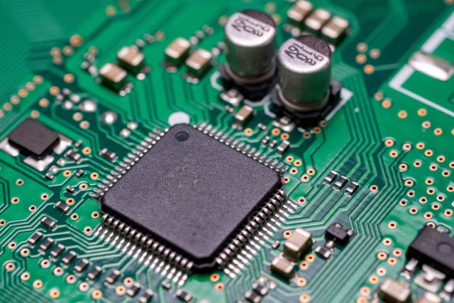 電子元器件回收商！明佳達(dá)長(zhǎng)期專注于高通（Qualcomm）處理器芯片及AI芯片的回收
