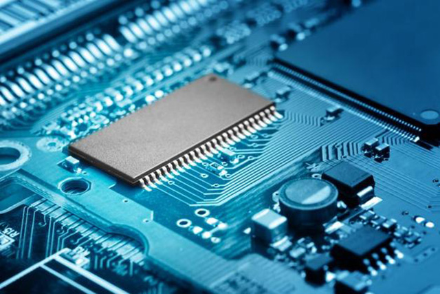 回收瑞薩特定應(yīng)用時鐘：PCI Express 時鐘、處理器時鐘、實時時鐘